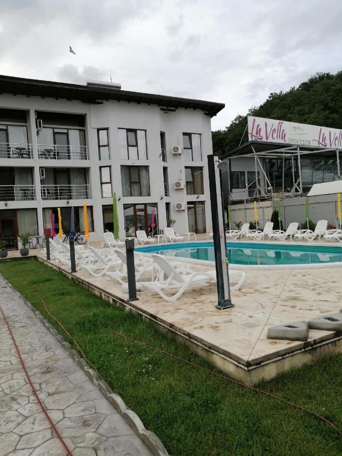 Vila Hercules Dubova Exterior photo