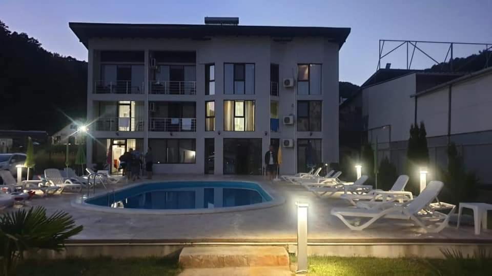 Vila Hercules Dubova Exterior photo