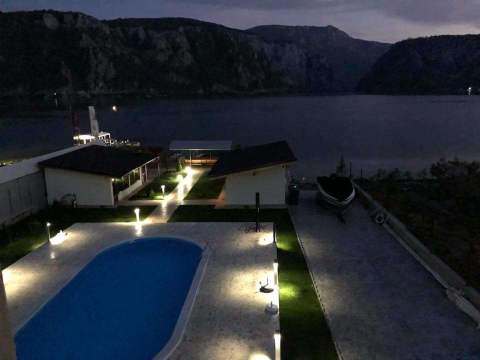 Vila Hercules Dubova Exterior photo
